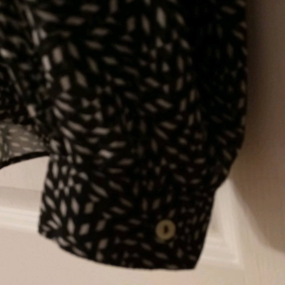 Forever 21 size M blouse - Picture 3 of 6